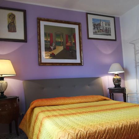 Domus Aurea Bed & Breakfast Oristano Bagian luar foto
