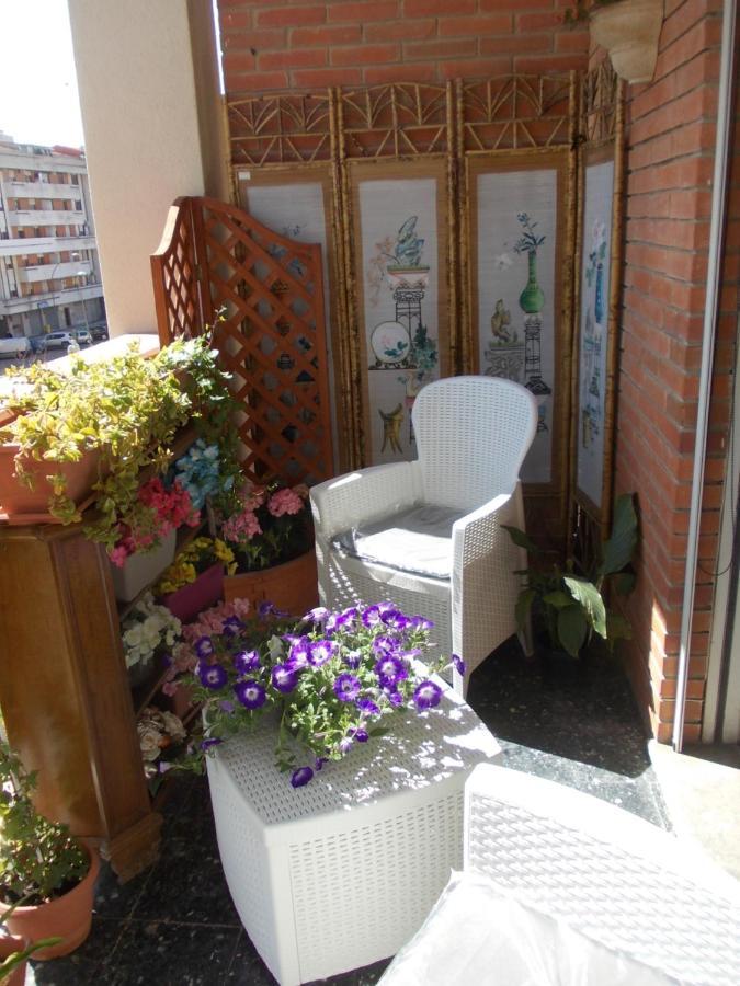 Domus Aurea Bed & Breakfast Oristano Bagian luar foto
