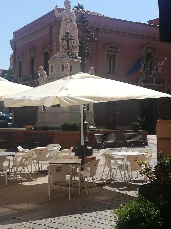 Domus Aurea Bed & Breakfast Oristano Bagian luar foto