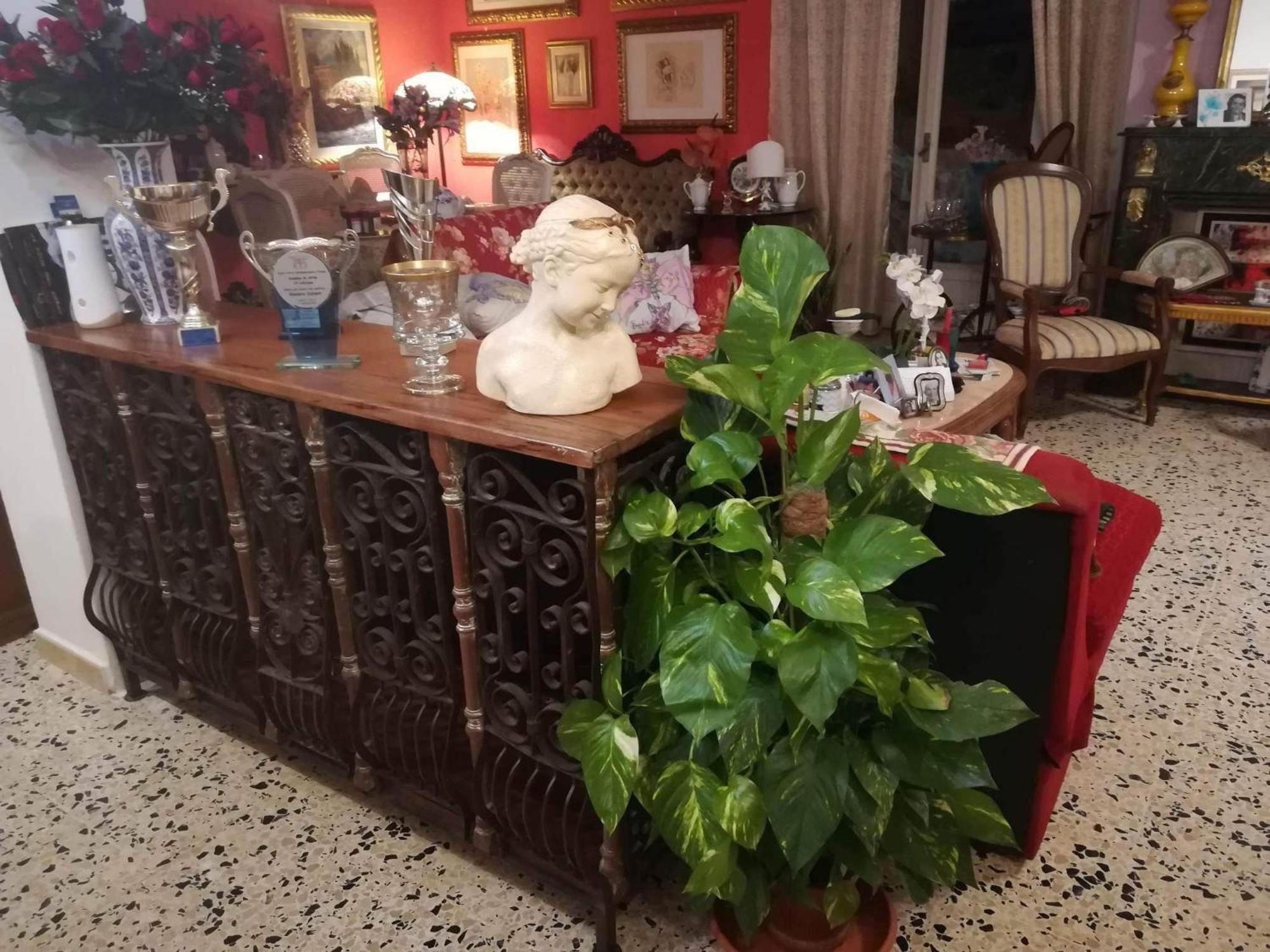 Domus Aurea Bed & Breakfast Oristano Bagian luar foto